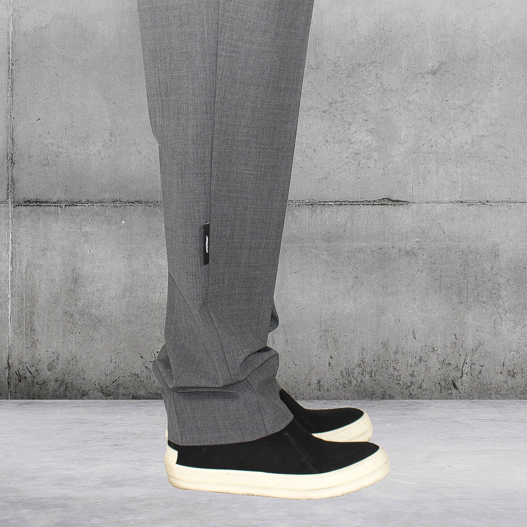 Straight-leg trousers