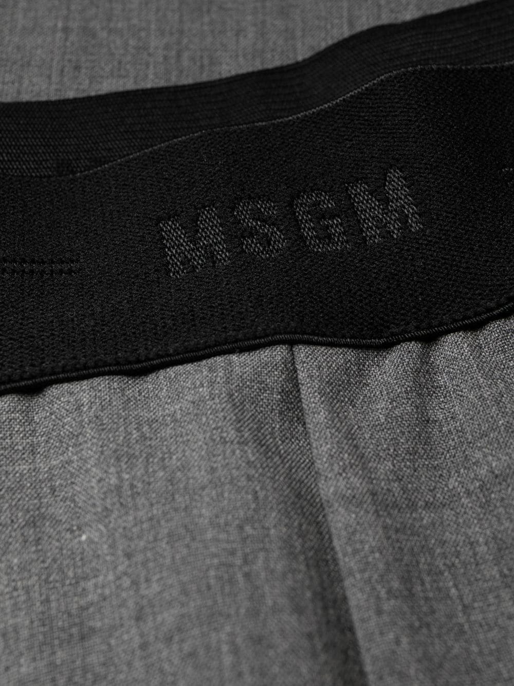 Straight-leg trousers