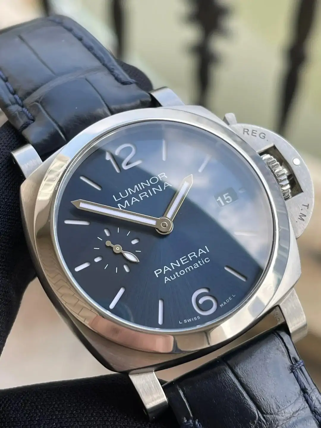 Panerai Luminor Due Unisex Automatic Blue Alligator Watch PAM01273