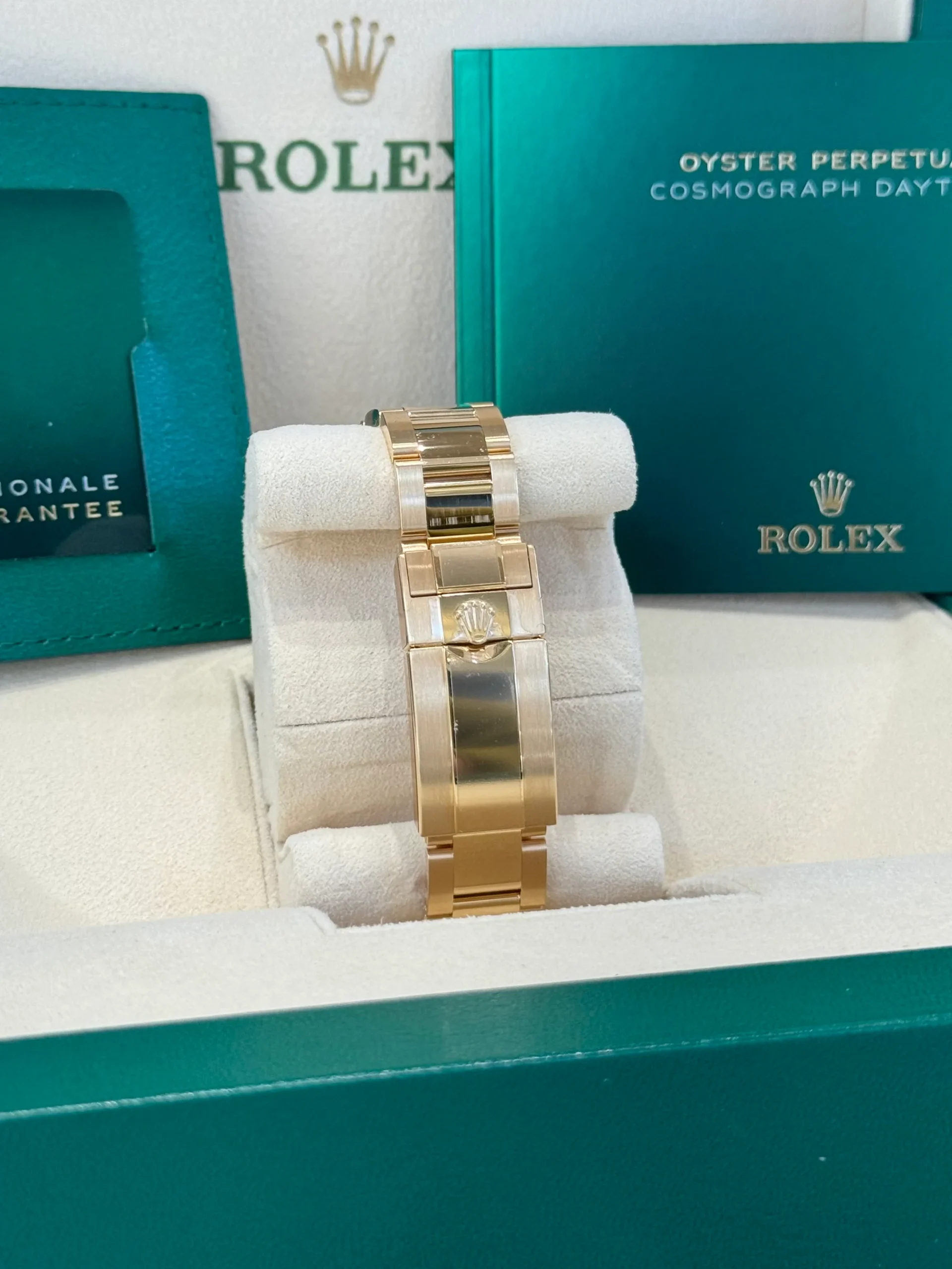 Superclone Rolex Daytona 40 mm Black Dial 126508