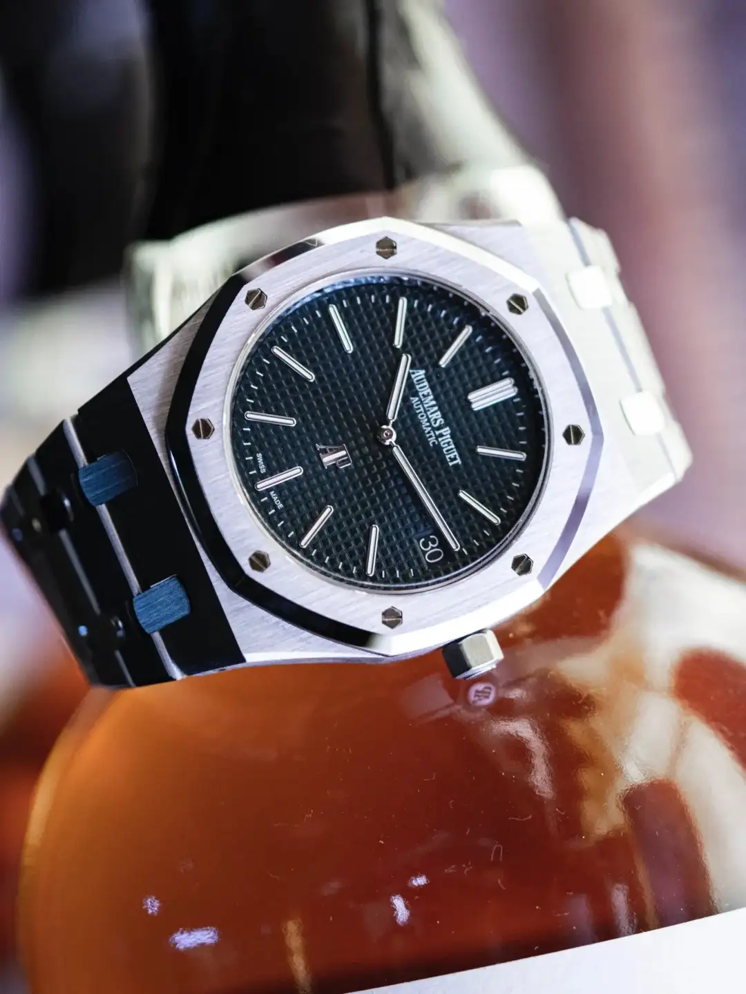Audemars Piguet Royal Oak Jumbo Extra-Thin Blue 15202ST.OO.1240ST.01