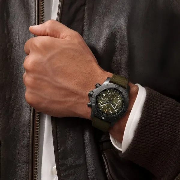 Breitling Avenger Men Automatic Green Leather Watch V13317101L1X2