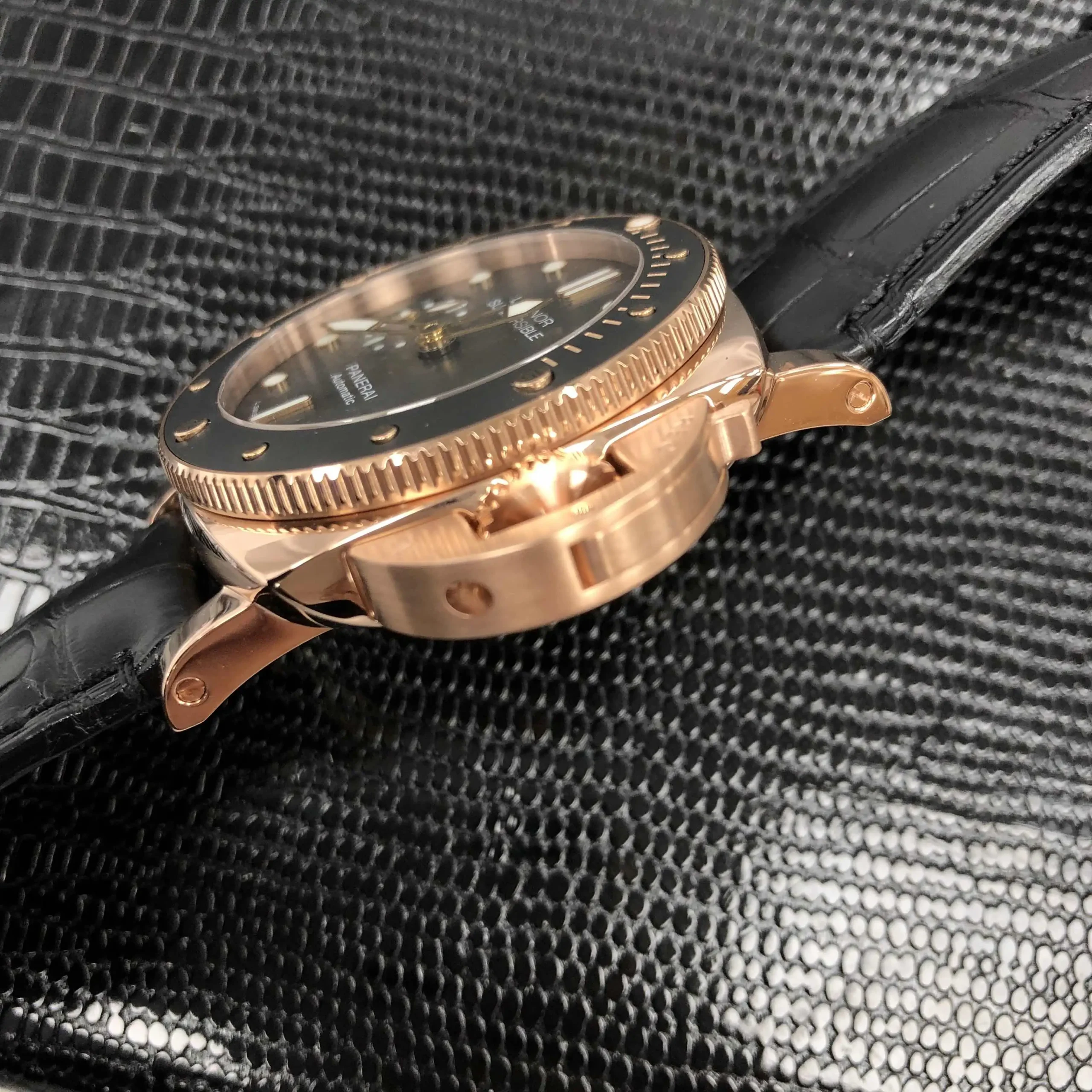 Panerai Submersible Men Automatic Black Alligator Watch PAM00974