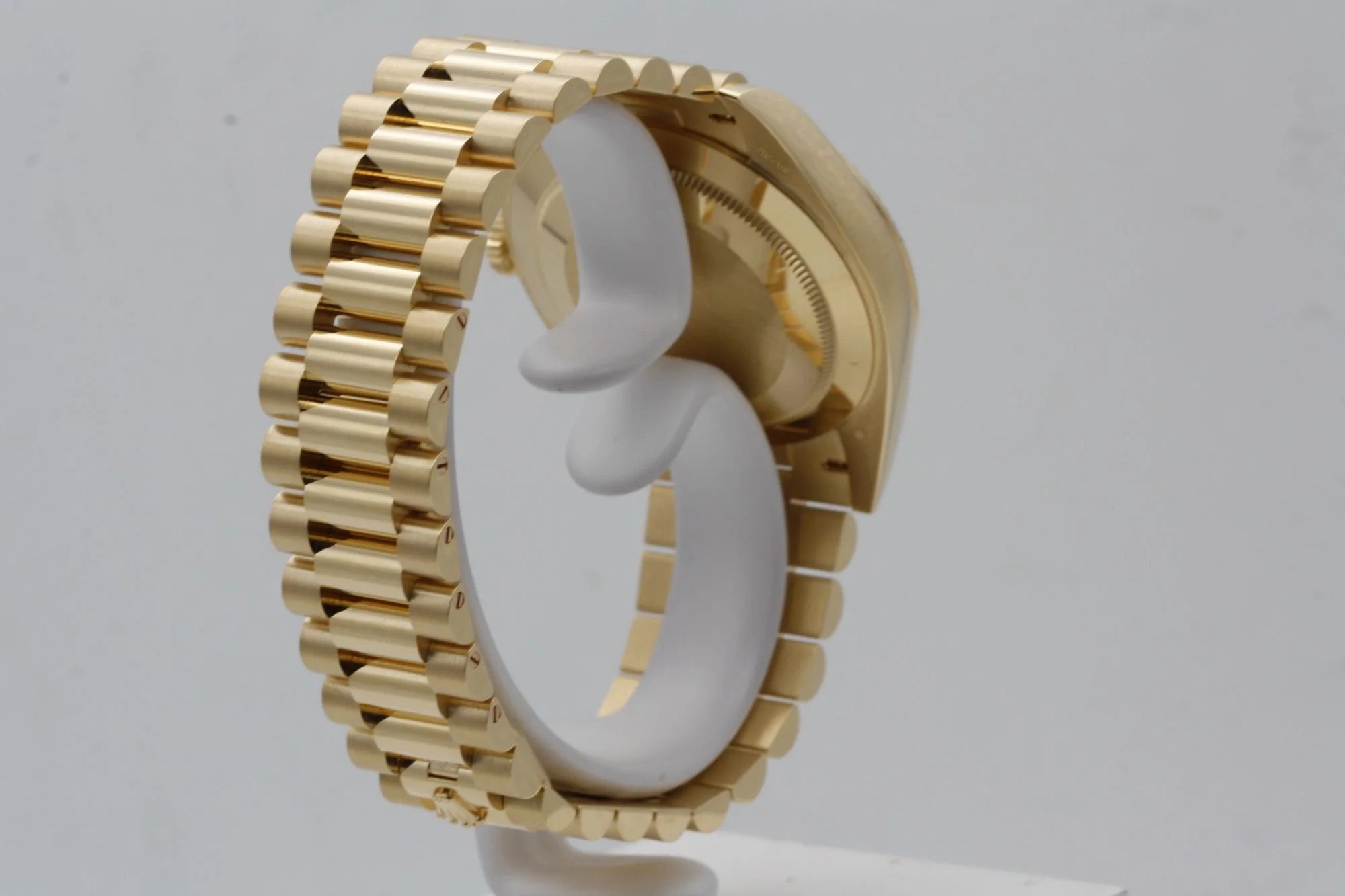 Superclone Rolex Day-Date 40 mm Black Dial 228238