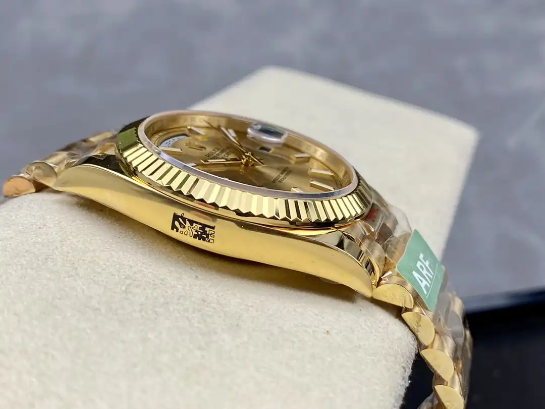 Superclone Rolex Day-Date II 40mm Champagne Dial 228238