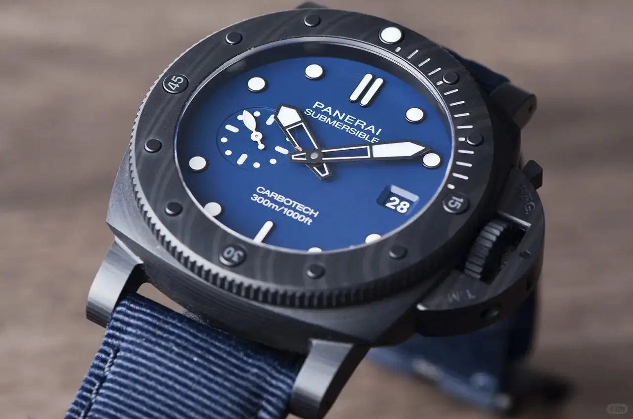 Panerai Submersible Men Automatic Blue Rubber Watch PAM01232