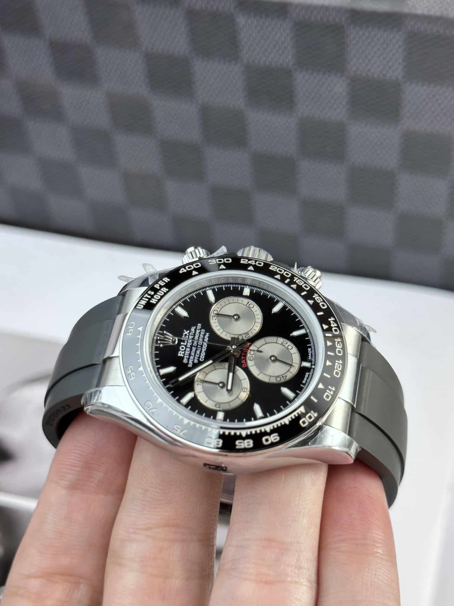 Superclone Rolex Daytona 40 mm black Dial 126519LN
