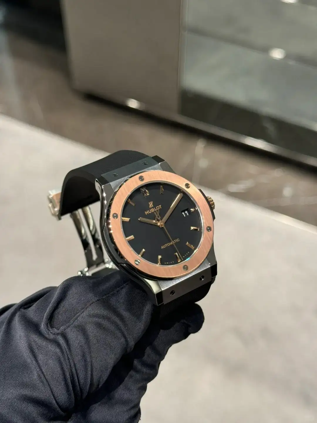 Hublot Classic Fusion Men Automatic Black Rubber Watch 511.NO.1181.RX