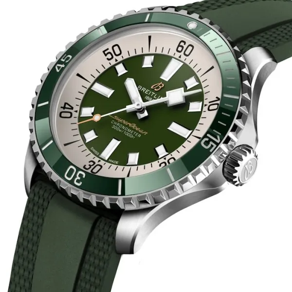 Breitling Superocean Men Automatic Green Rubber Watch A17376A31L1S1