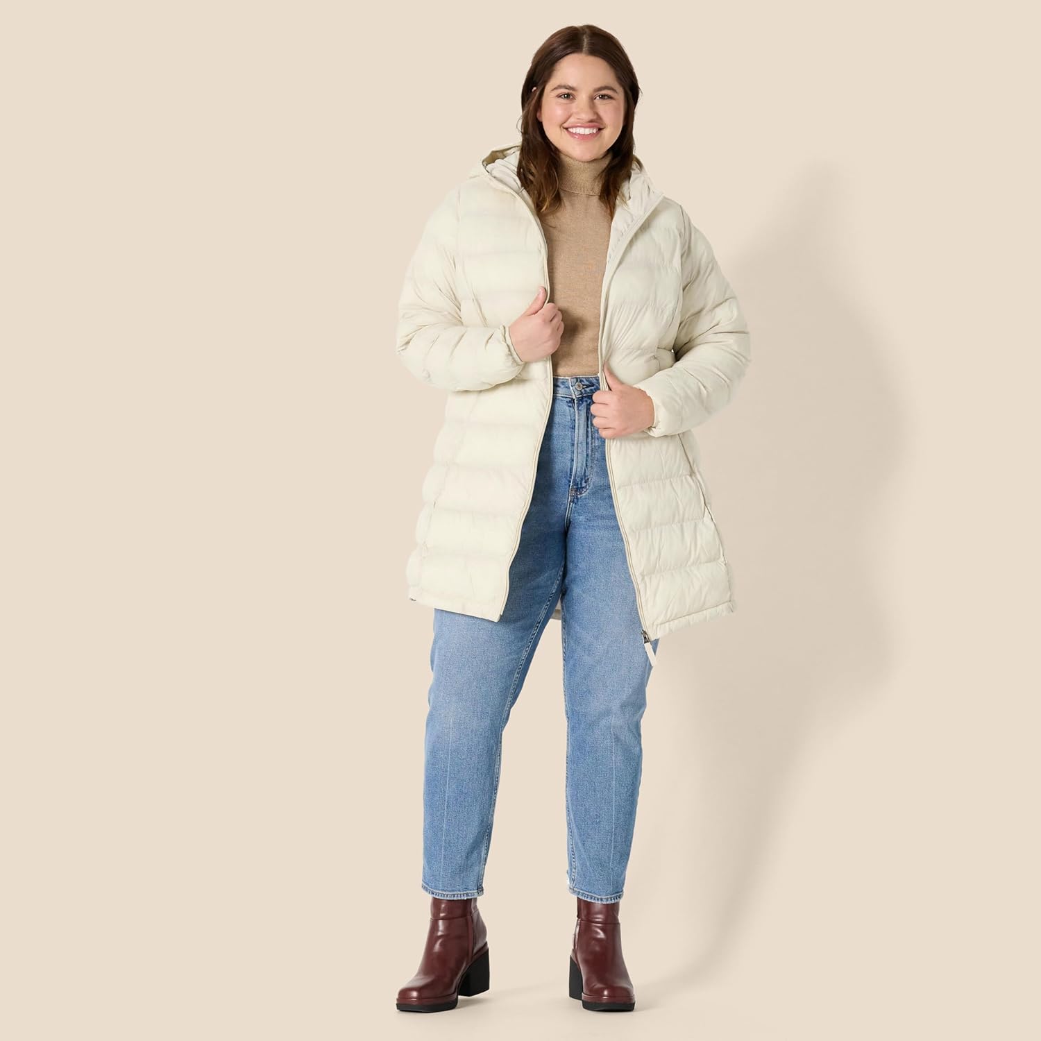 Essentials Women’s Lightweight Packable Hooded Puffer Coat – Water-Resistant, Plus Sizes Available