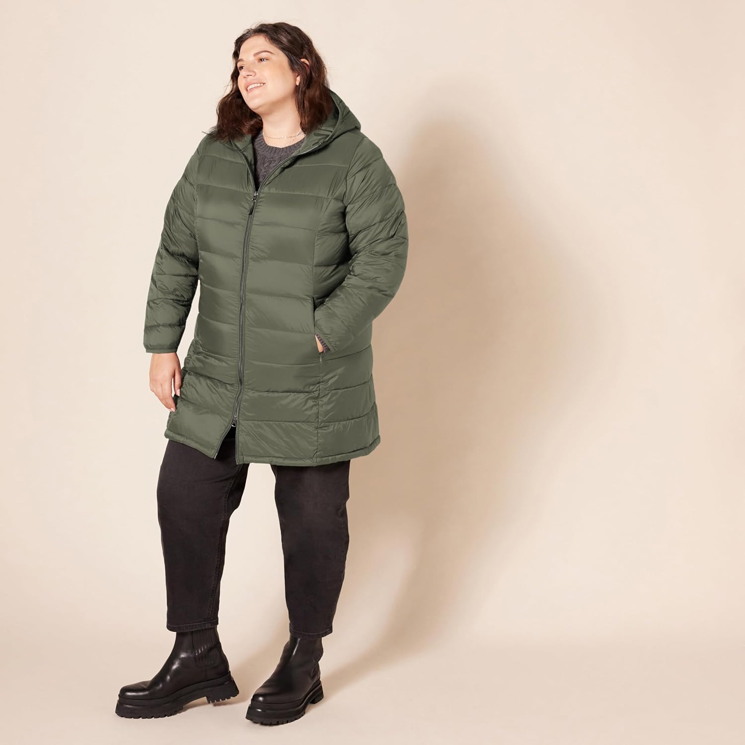Essentials Women’s Lightweight Packable Hooded Puffer Coat – Water-Resistant, Plus Sizes Available