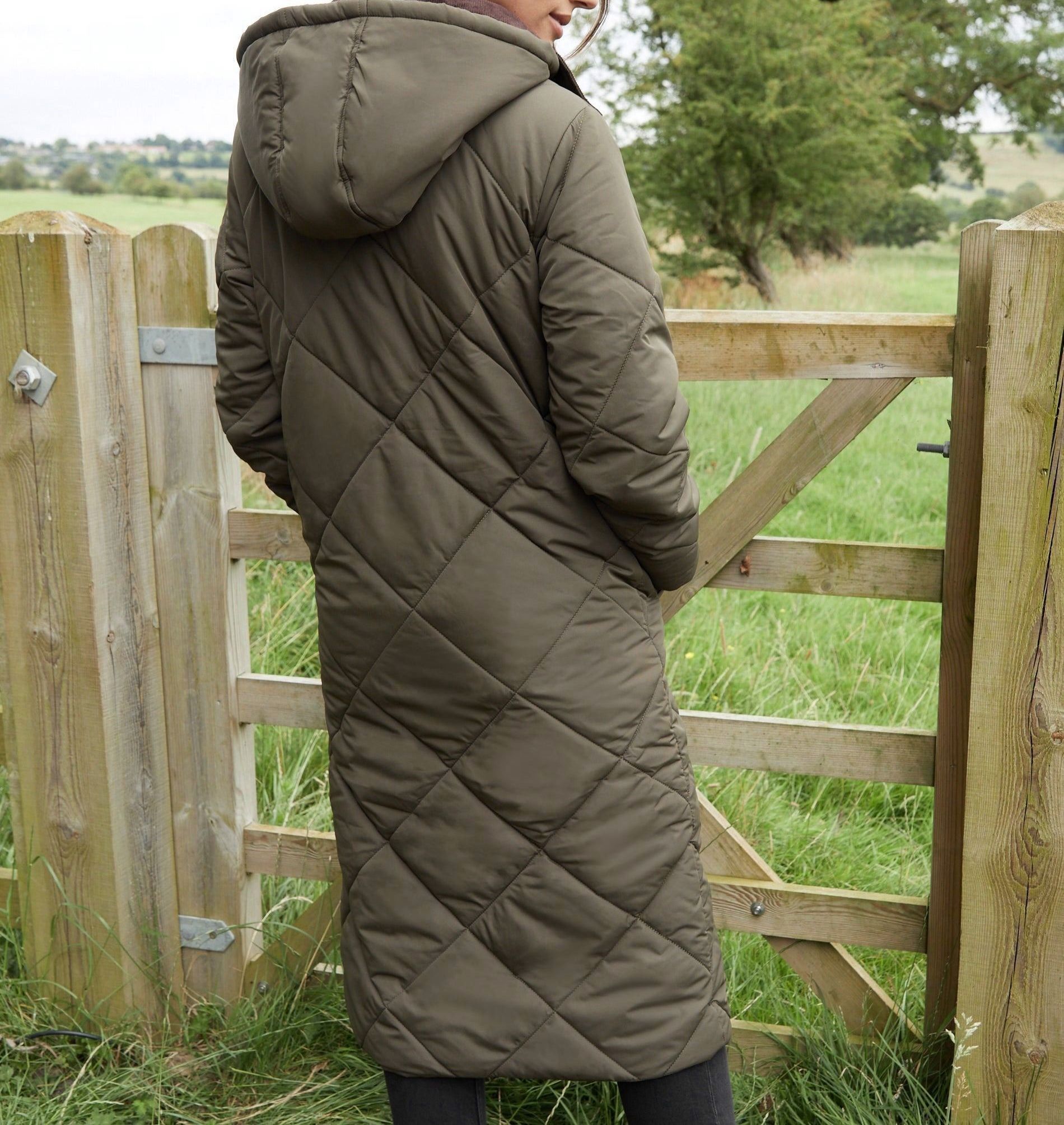 Women’s Khaki Longline Diamond-Quilted Heritage Barn Jacket with Detachable Hood