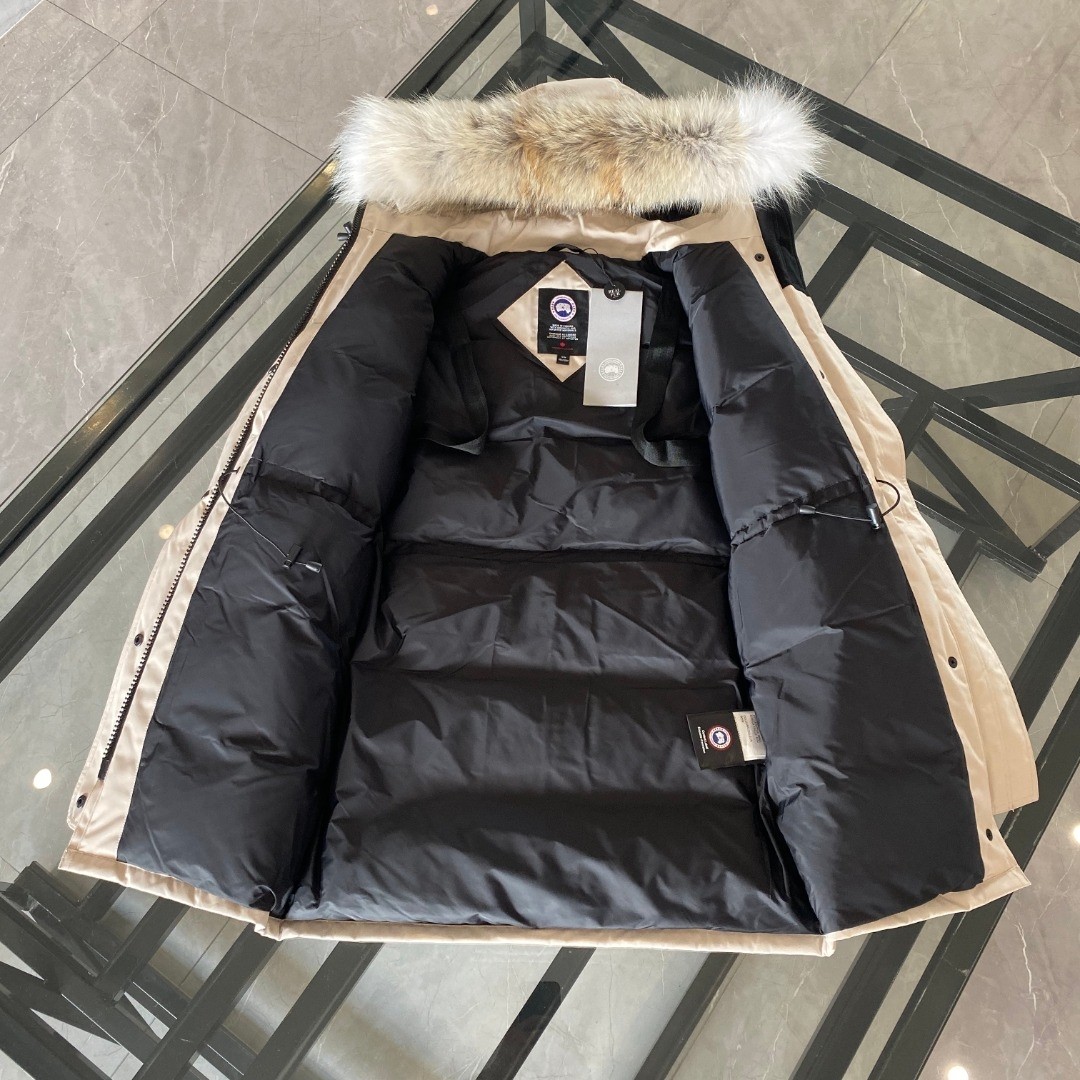 Trillium Parka Beige