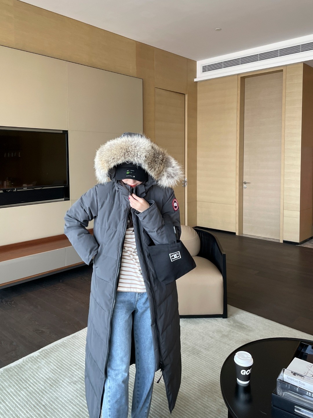 Mystique Parka Performance Satin Carbon Grey