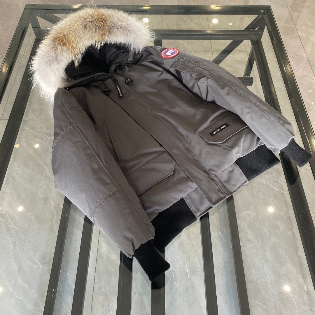 Chilliwack Bomber Charcoal Grey