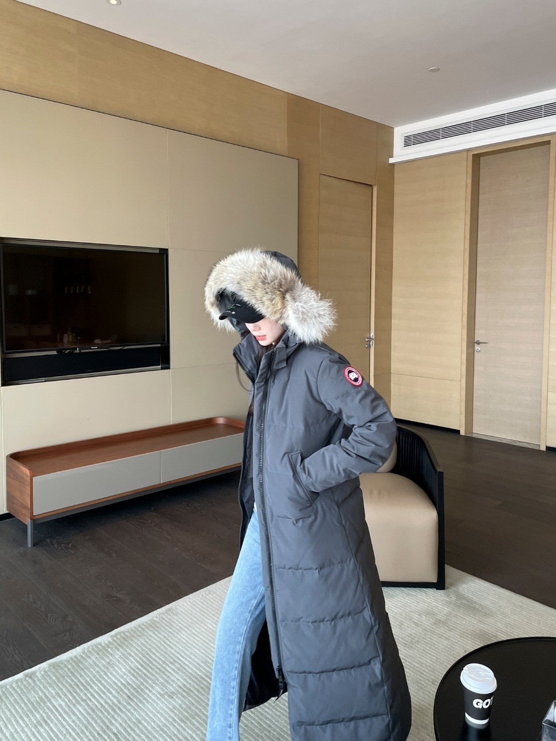 Mystique Parka Performance Satin Carbon Grey