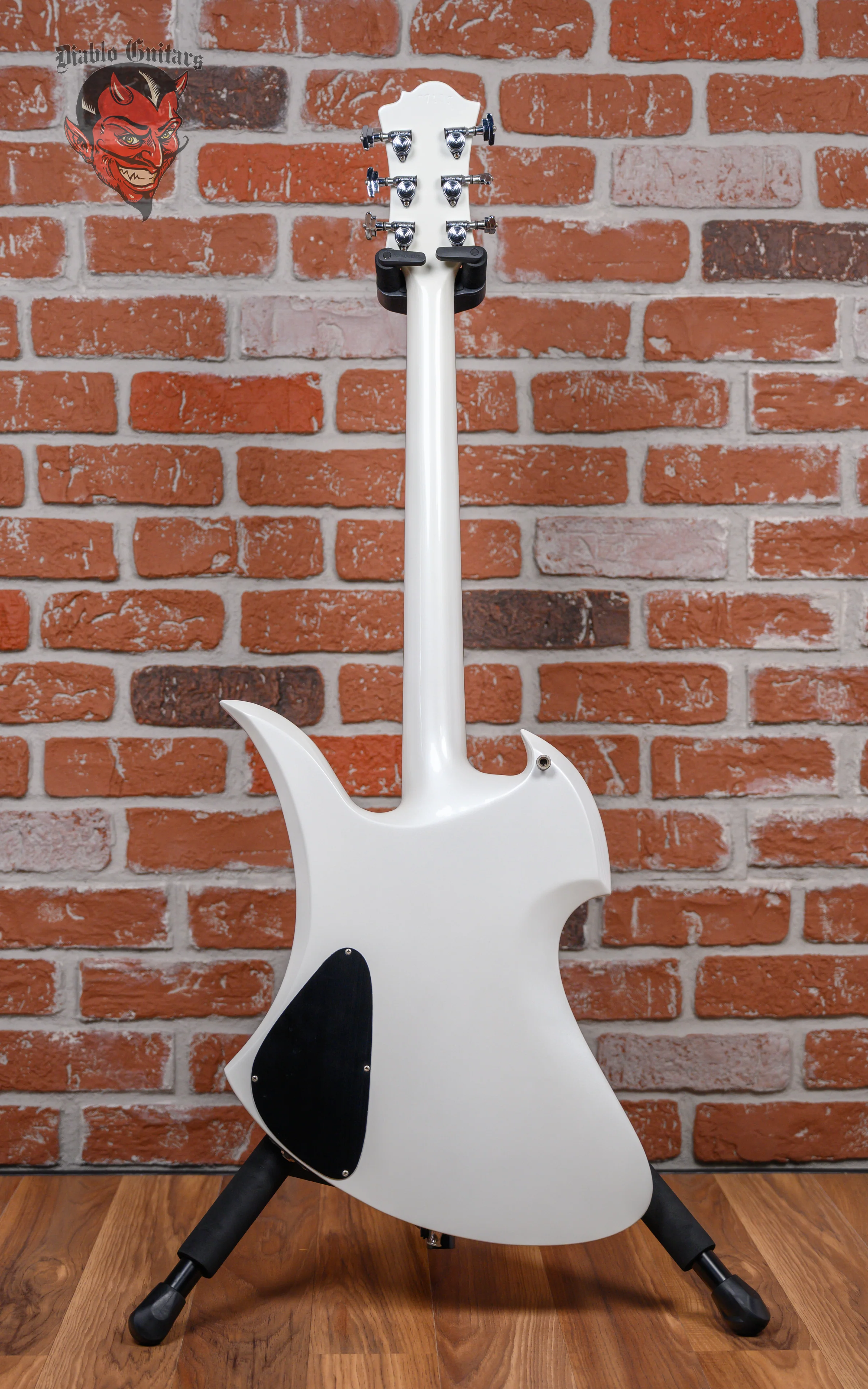 B.C. Rich Mockingbird Deluxe Glitter Rock White 1984 w/OHSC (Refin)