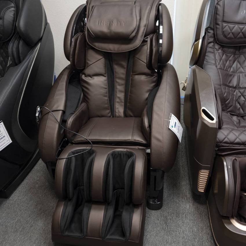 Infinity IT-8500 Plus Massage Chair  | Floor Model Closeout