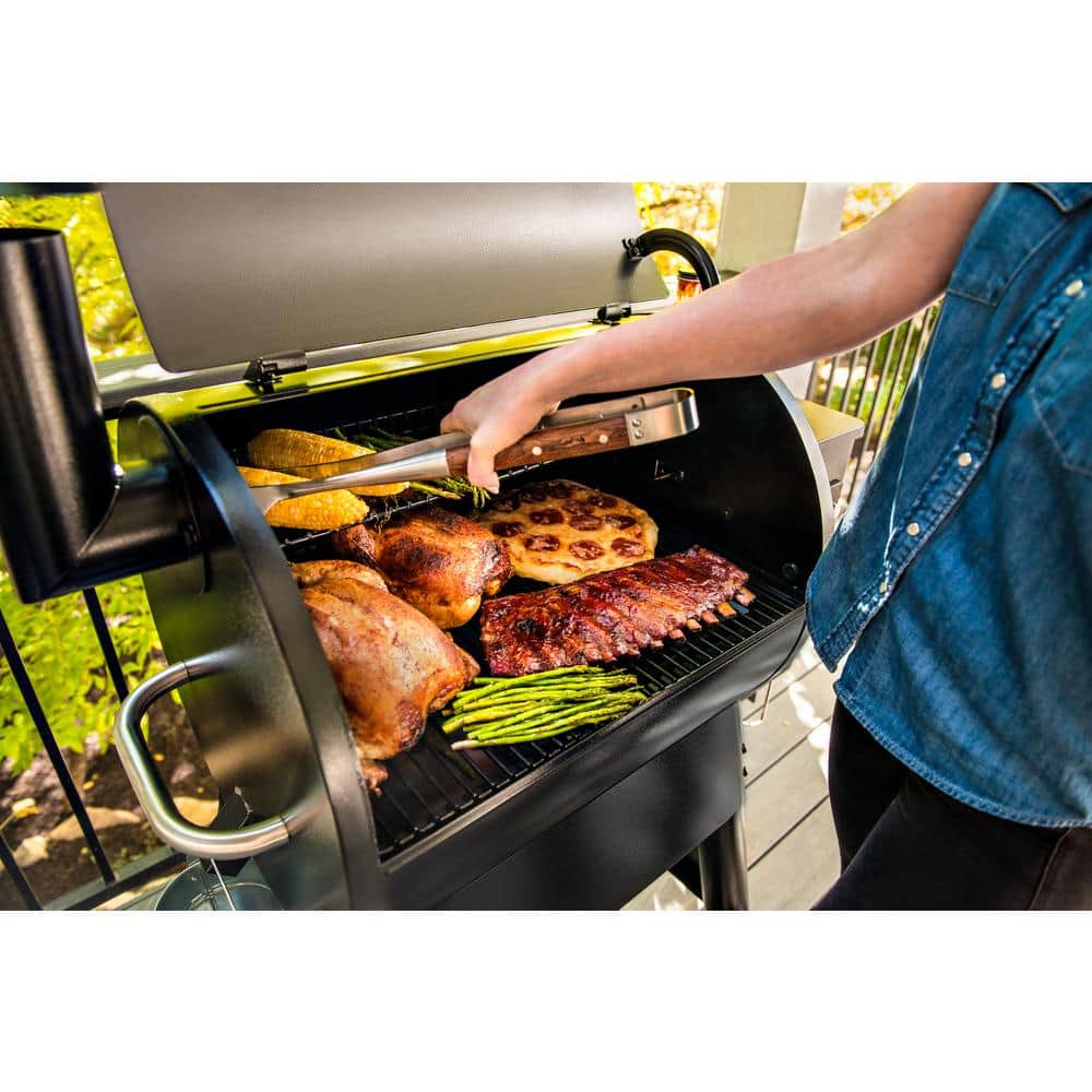 Pro 575 Wifi Pellet Grill and Smoker in Bronze