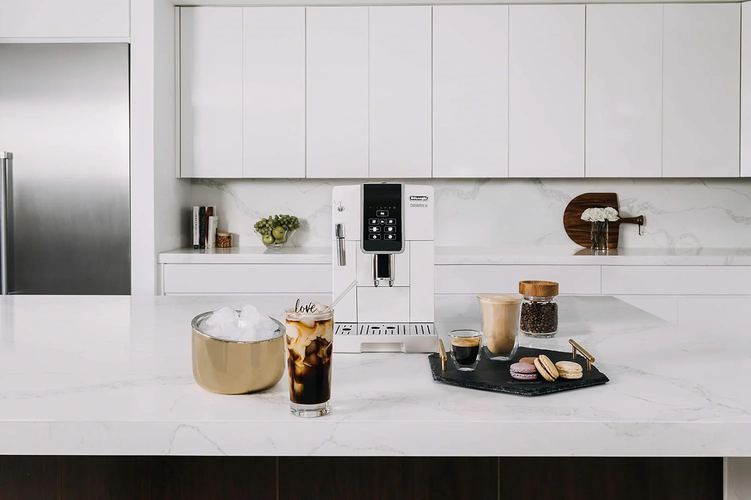 De'Longhi Dinamica Automatic Coffee & Espresso Machine, Iced-Coffee, Burr Grinder (White) (Renewed)