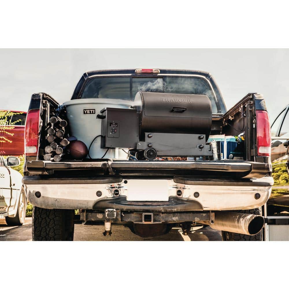 Tailgater 20 Pellet Grill in Black