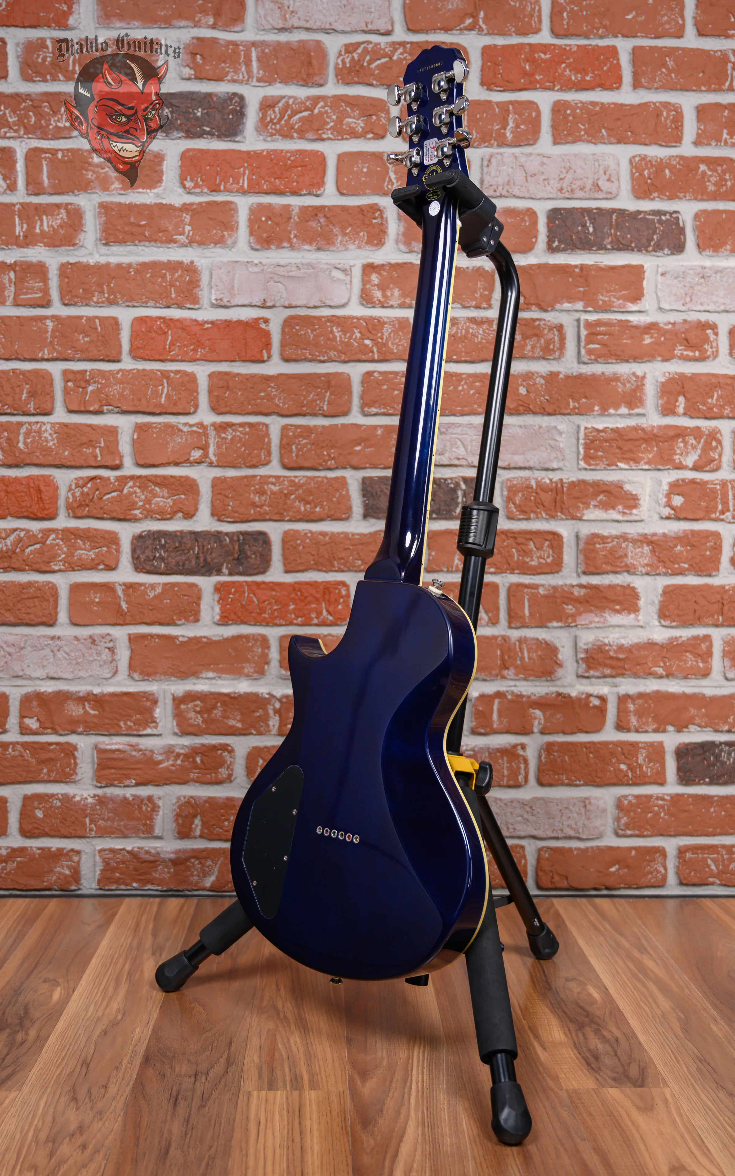 Epiphone Nighthawk Custom Quilted Maple Top Transparent Blue 2015 w/Hard Shell Case