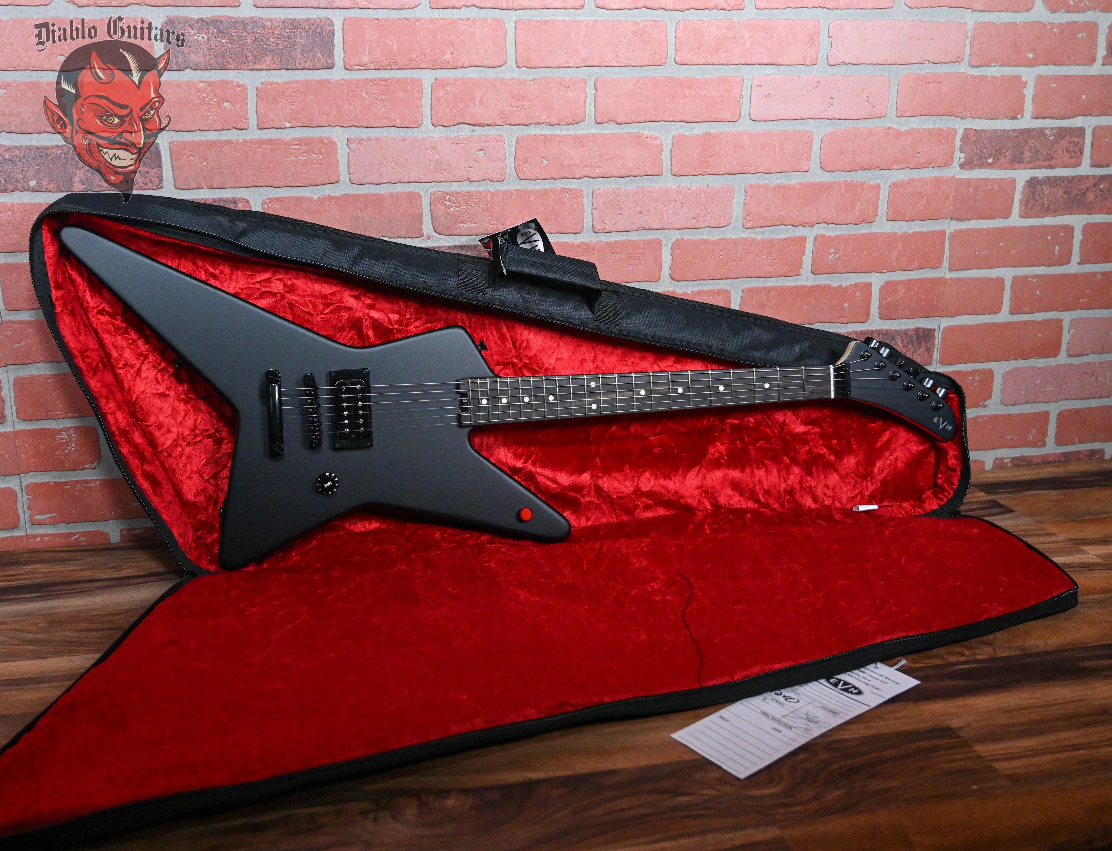 EVH Limited Edition Star T.O.M. Stealth Black 2024 w/Gigbag