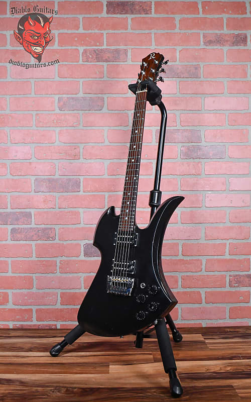 B.C. Rich USA Mockingbird Black 1983 w/Hardshell Case