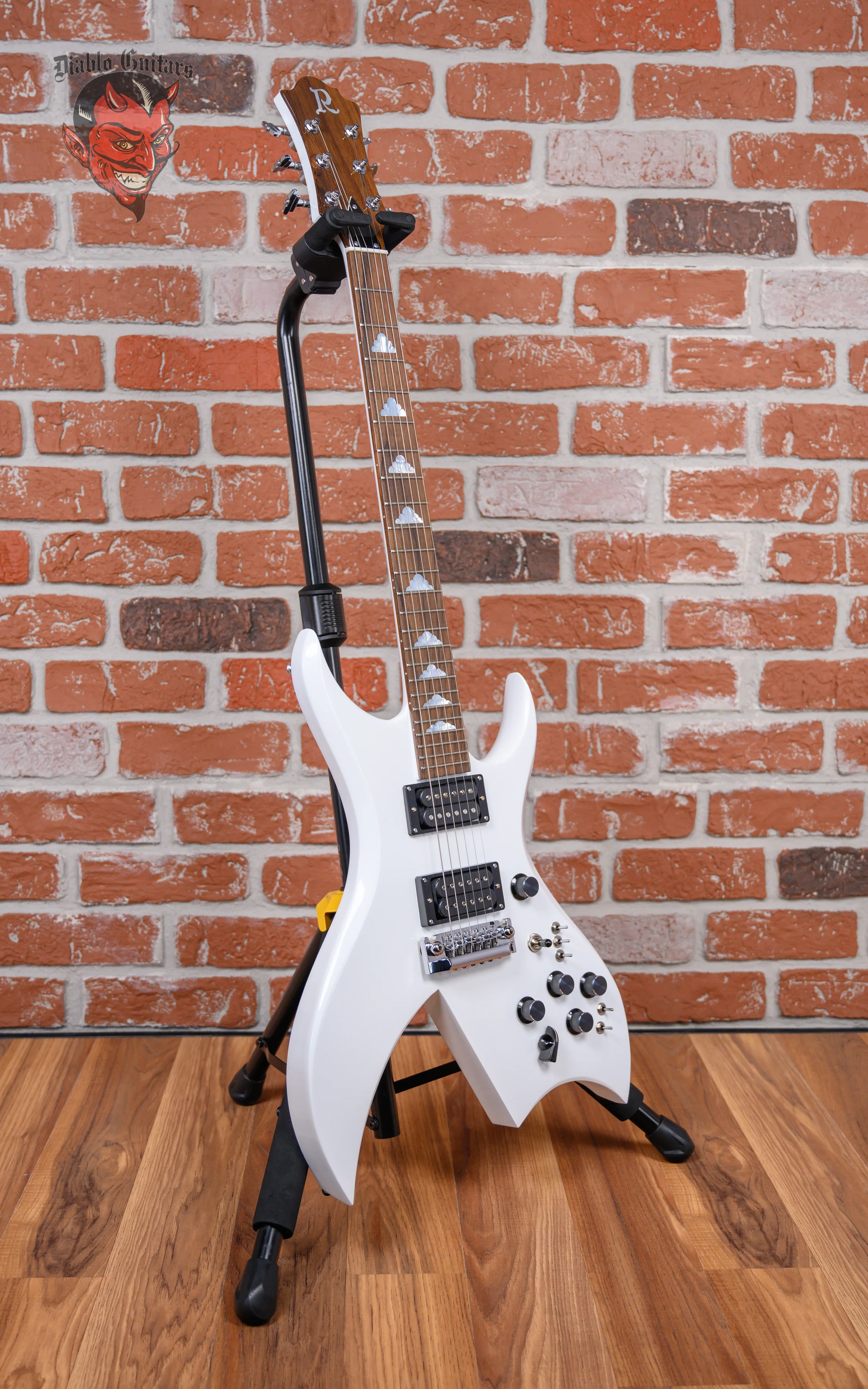 B.C. Rich USA Rich Bich Standard Glitter Rock White Built by Neal Moser in 2023 w/OHSC