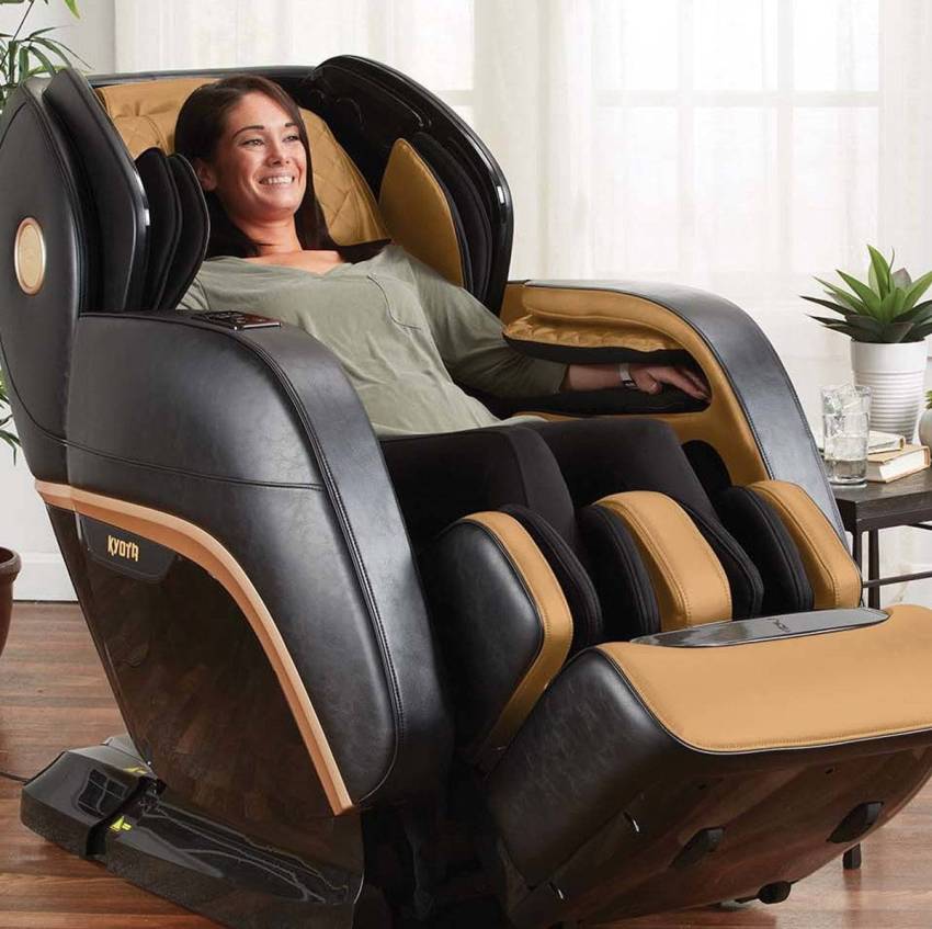 Kyota Kokoro M888 4D Massage Chair - Certified Pre-Owned