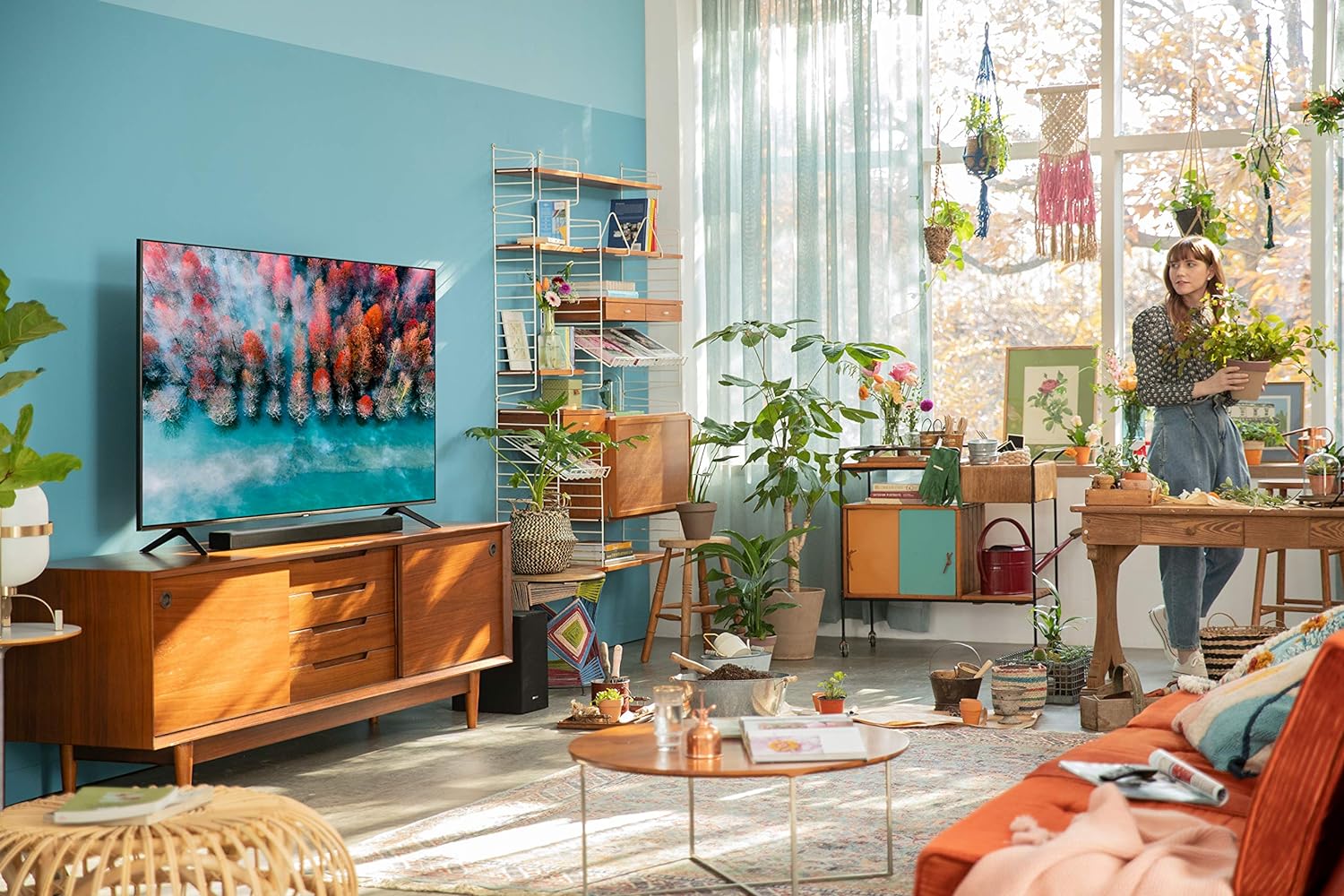 SAMSUNG 65-inch Class Crystal UHD TU-8000 Series - 4K UHD HDR Smart TV with Alexa Built-in (UN65TU8000FXZAl)