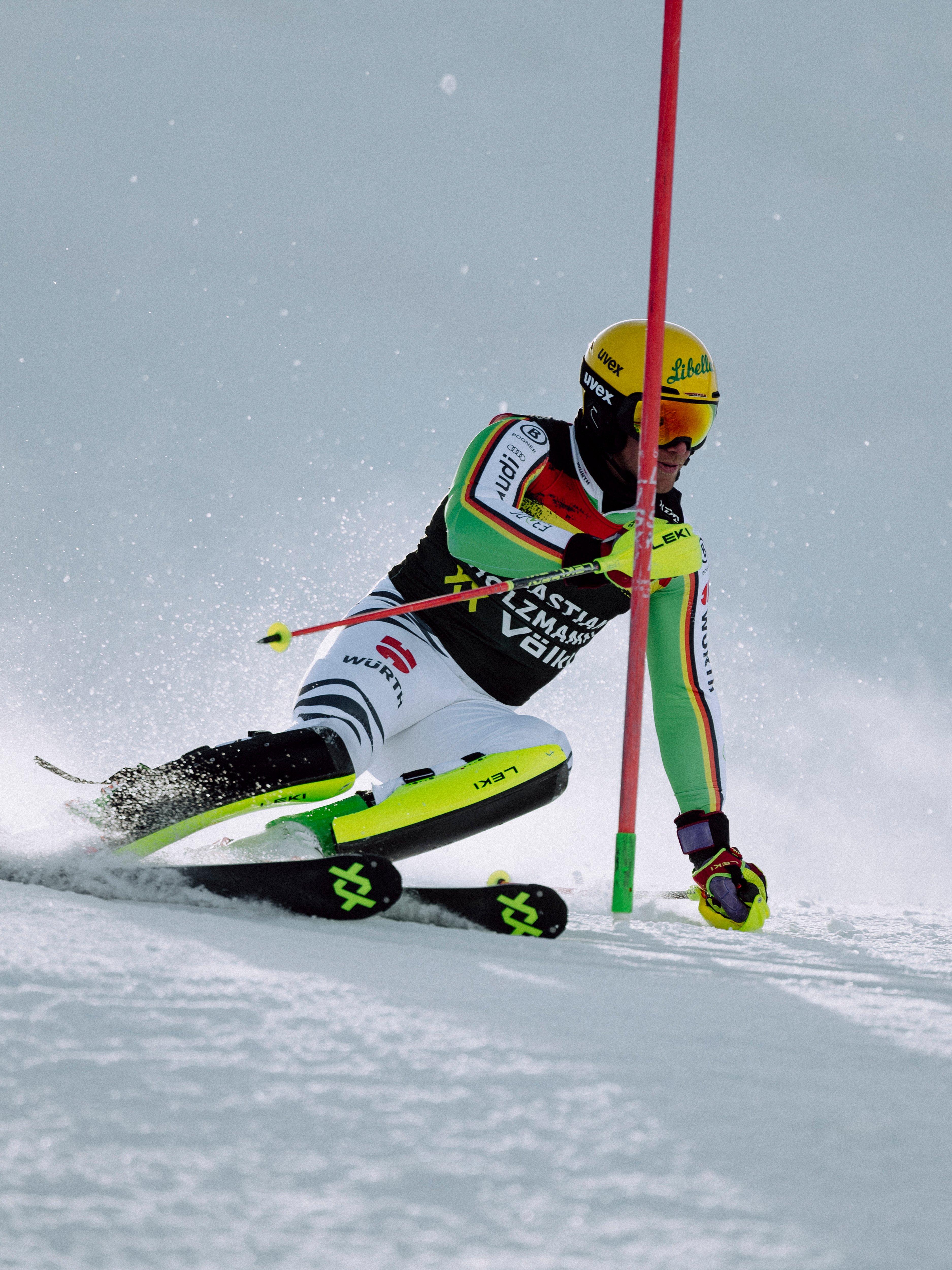 Vlkl Racetiger Sl R Wc Fis W/ Plate Skis 2025