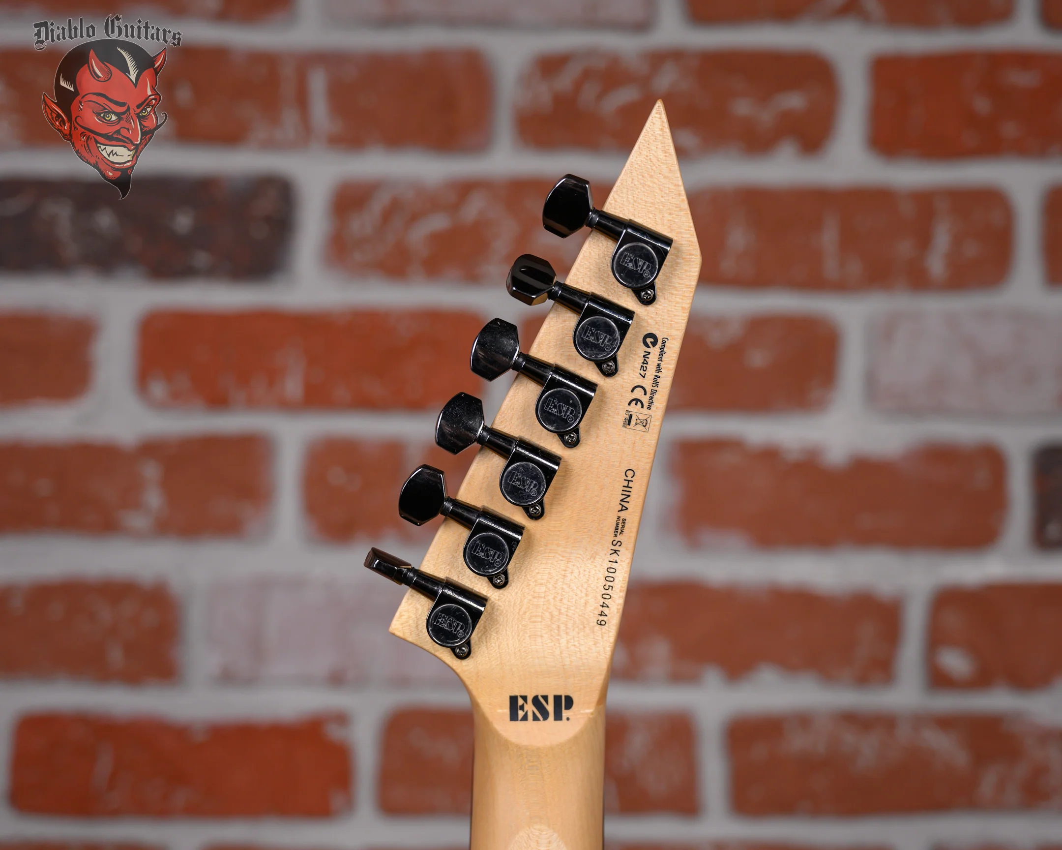 ESP LTD M-15 Gloss Black 2010 w/Hardshell Case