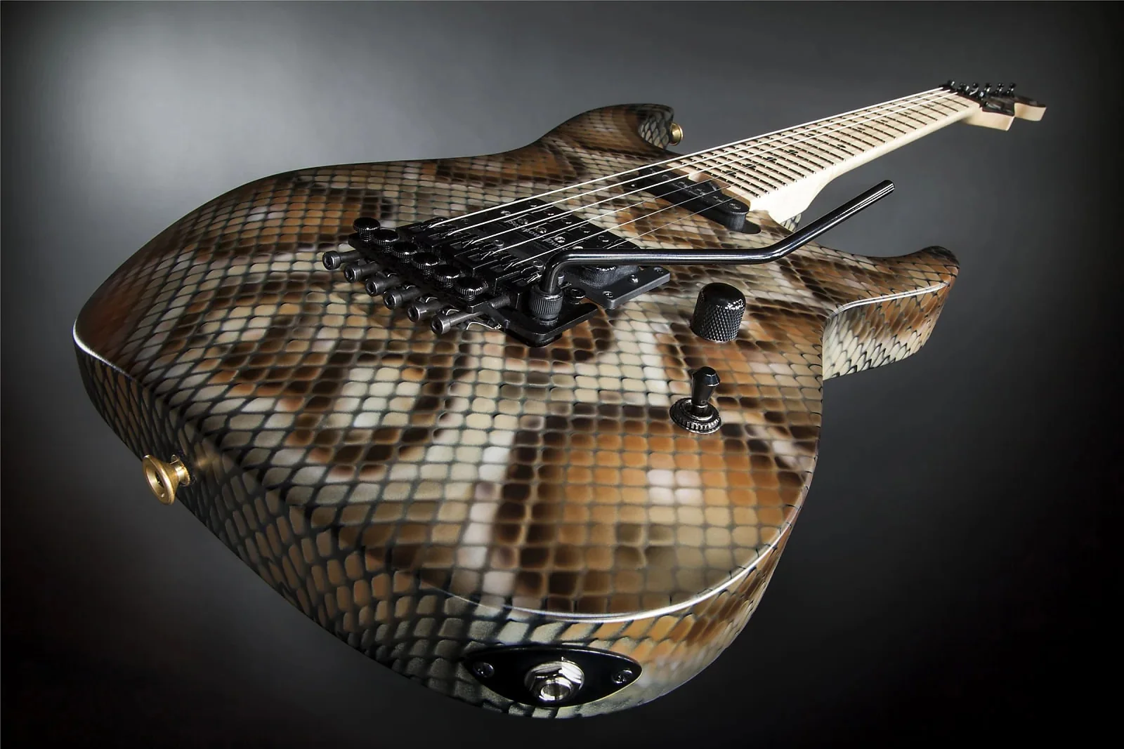 Charvel USA Custom Shop Warren DeMartini USA Signature Snakeskin Graphic 2024 w/OHSC