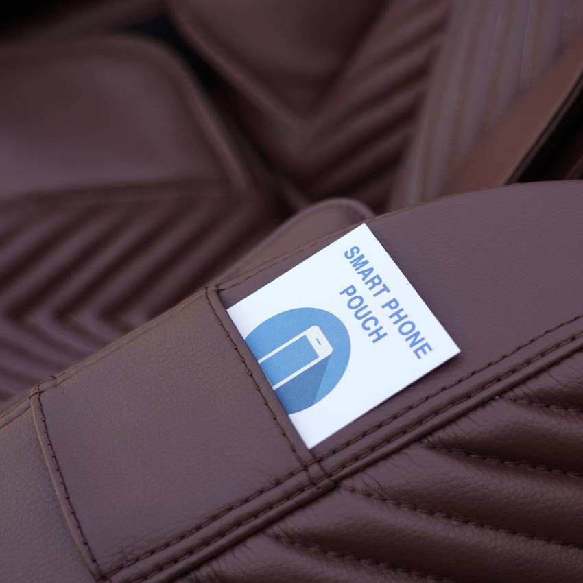 Luraco i9 Max Plus Billionaire Edition Medical Massage Chair