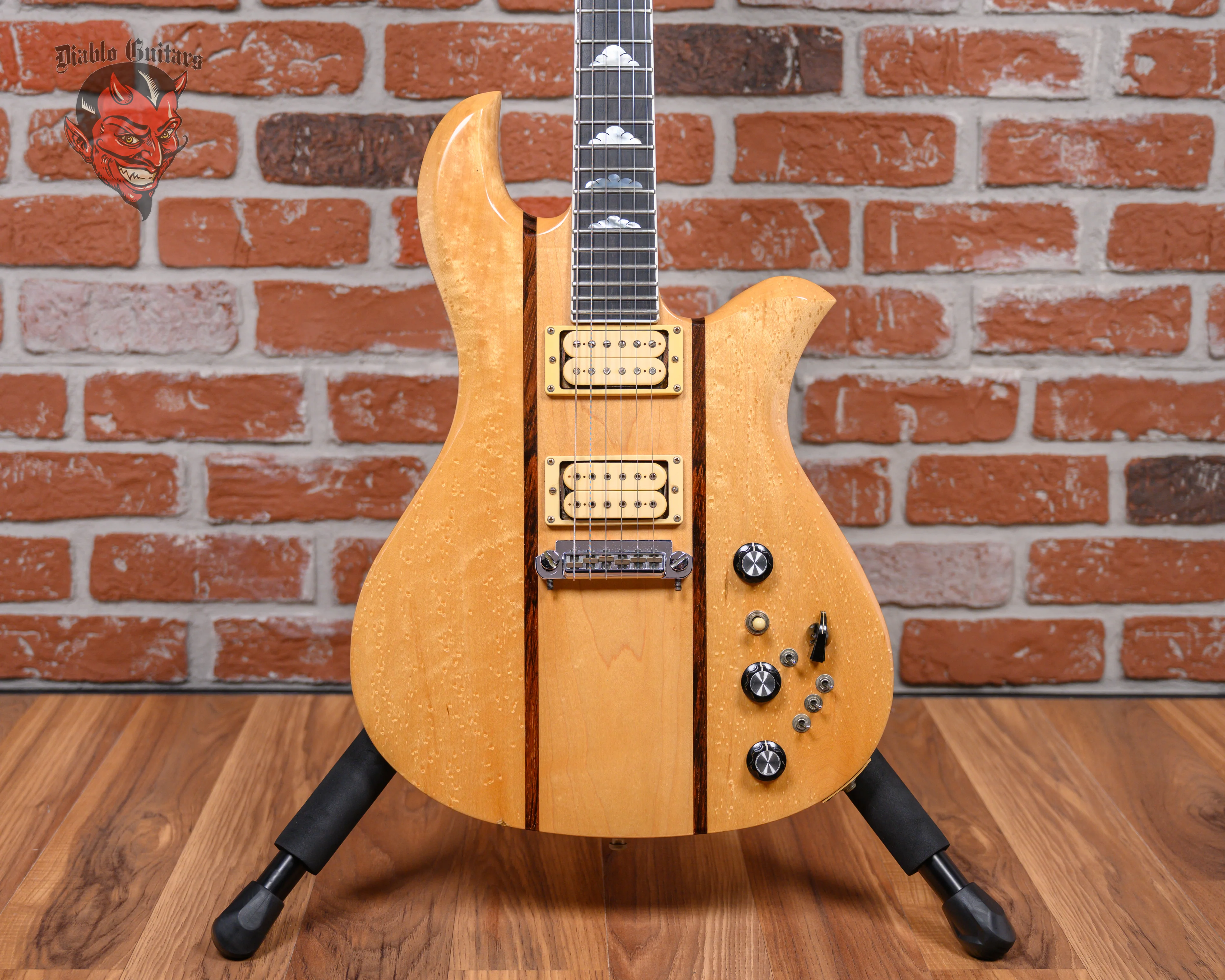 B.C. Rich Eagle Supreme Natural 1980 w/OHSC