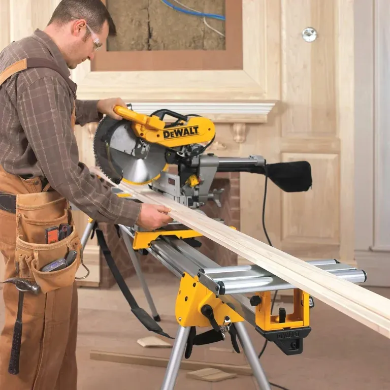 DEWALT DWS780 12-Inch Double Bevel Sliding Compound Miter Saw (DWS780) , Black