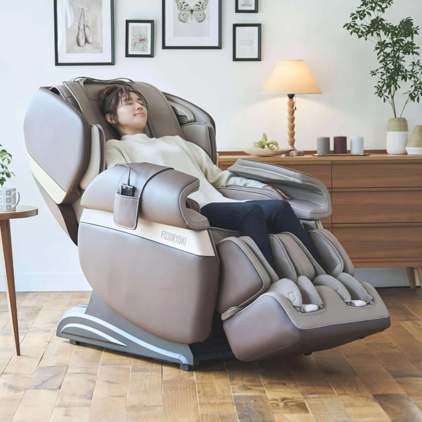 Fujiiryoki Calm Plus Flex Frame SL Track Massage Chair w/ Touchscreen Remote