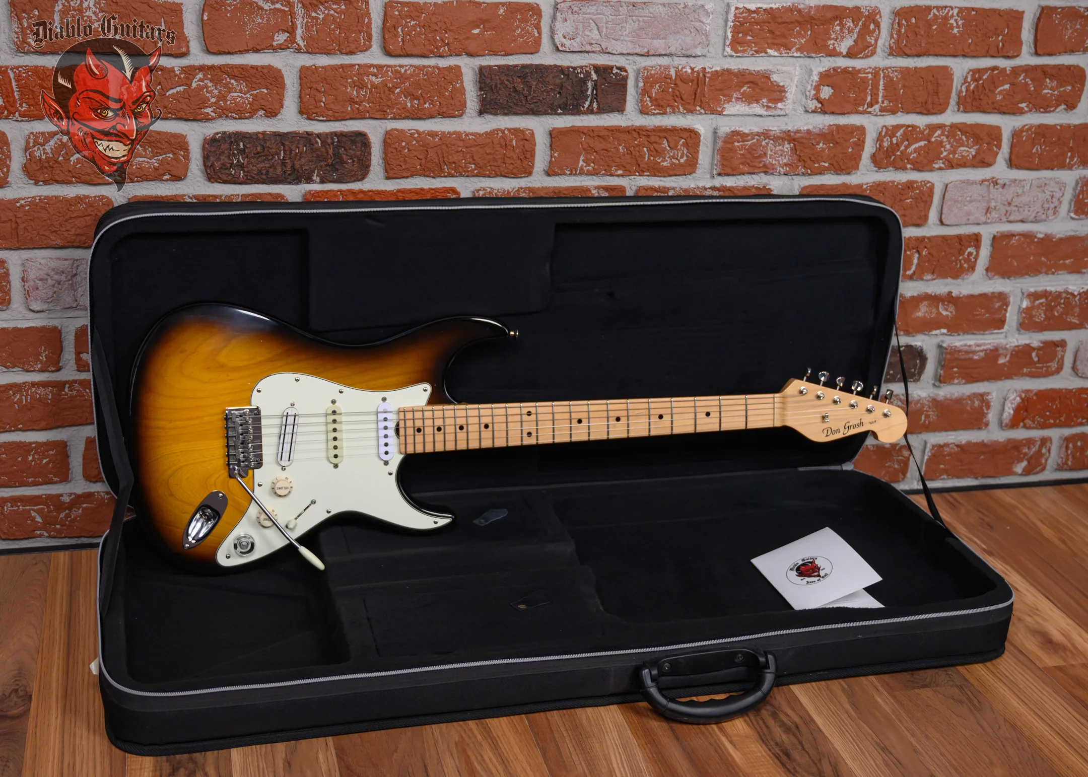 Don Grosh Custom Guitars Retro Classic S 2-Color Sunburst 2001 w/Polyfoam Case