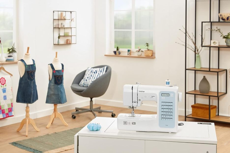 Brother FS40S 40-needle electronic sewing machine