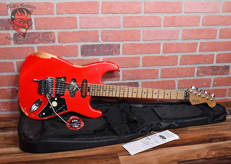 EVH Frankenstein Relic Series Red 2023 w/Gigbag