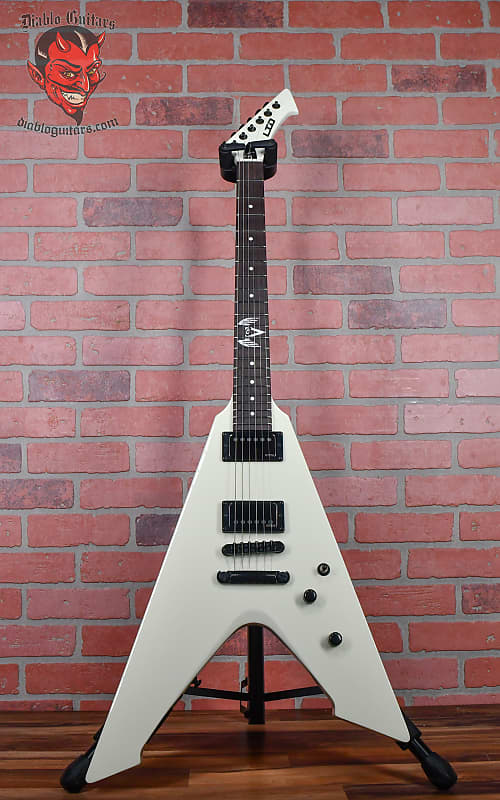 ESP LTD Vulture James Hetfield Signature Olympic White 2023 w/OHSC (B-Stock)