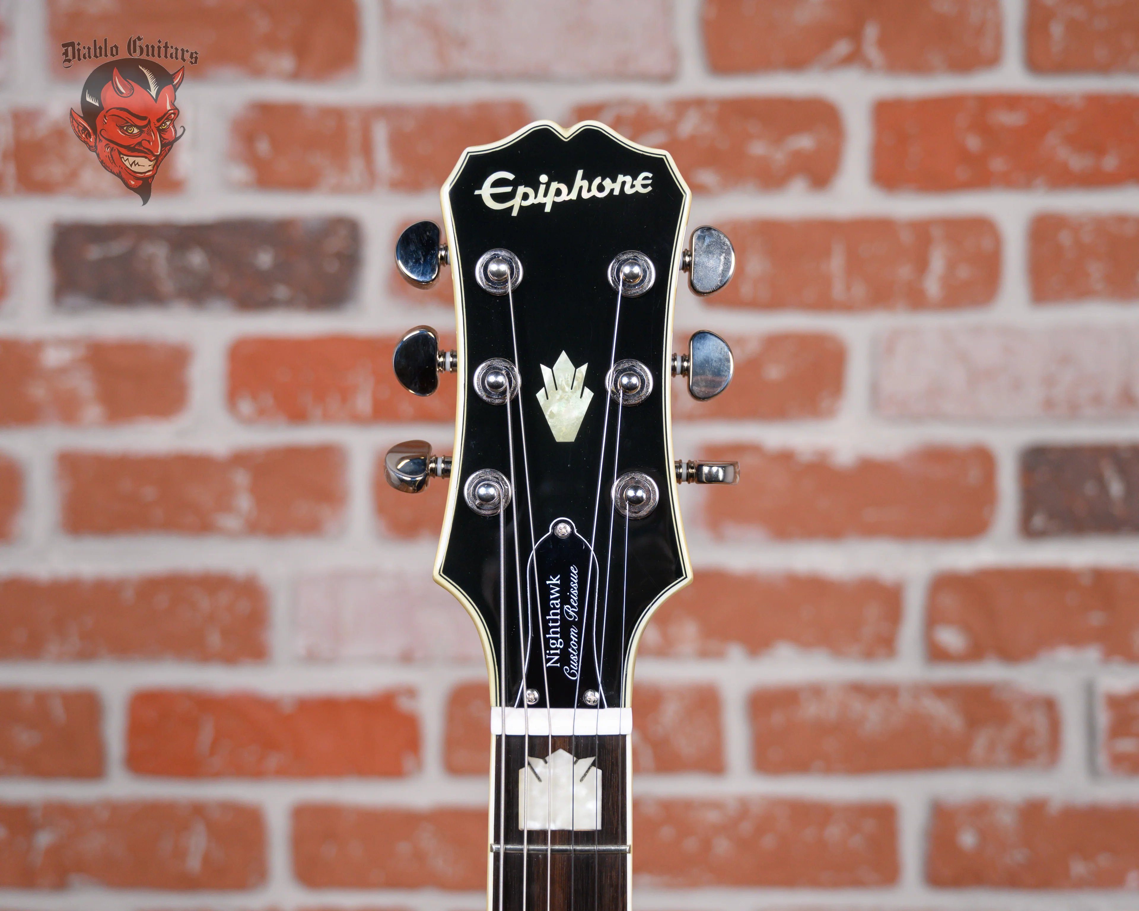 Epiphone Nighthawk Custom Quilted Maple Top Transparent Blue 2015 w/Hard Shell Case