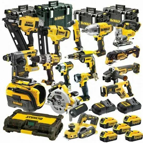 KIT COMBO MIGLIORE DEWALT AGLI IONI DI LITIO DA 20 VOLT MAX (24 UTENSILI)