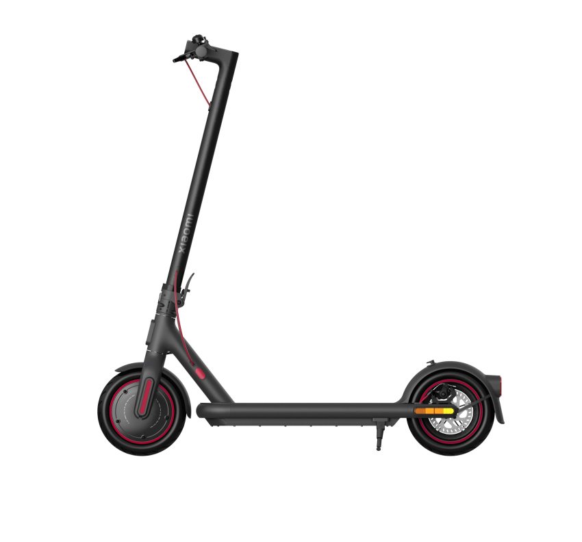Xiaomi Electric Scooter 4 Pro - Electric scooter up to 25 km/h and 45 km distance, 700 W power, climbs slopes up to 20% inclination, LCD screen, aluminum, Black