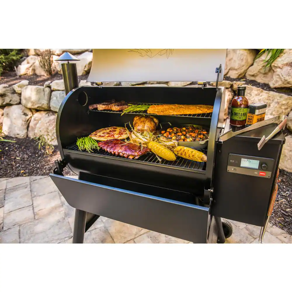 Pro 780 Wifi Pellet Grill and Smoker in Bronze