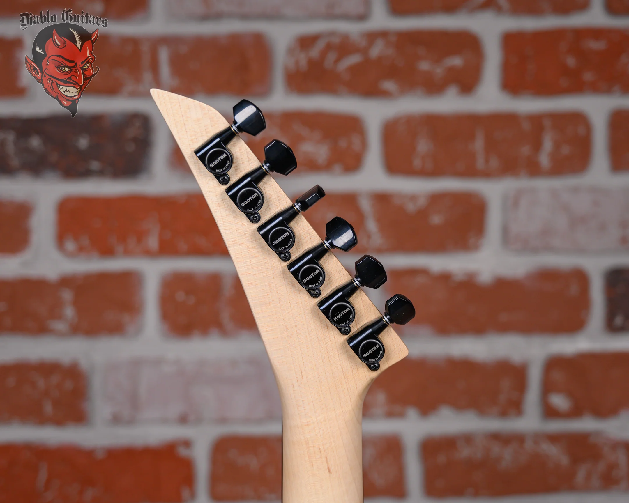 Charvel Custom Shop San Dimas 2H PH FR84 Graffiti Yellow 2025 w/OHSC