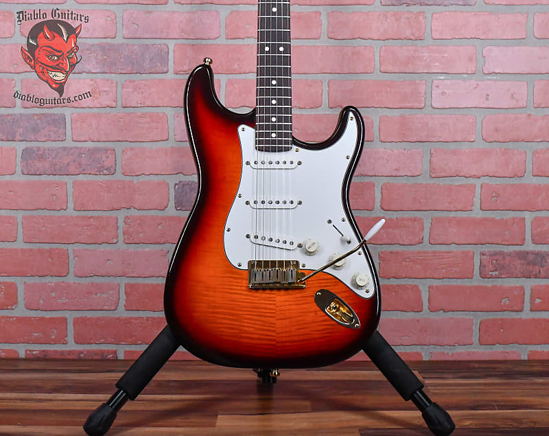 Fender 50th Anniversary Limited Edition American Standard Strat Flame Maple Top & Back Antique Burst #2377 1996 w/OHSC