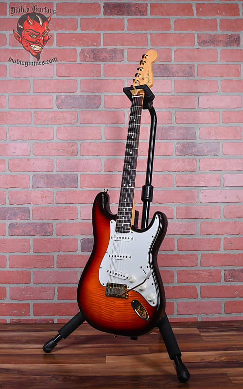 Fender 50th Anniversary Limited Edition American Standard Strat Flame Maple Top & Back Antique Burst #2377 1996 w/OHSC