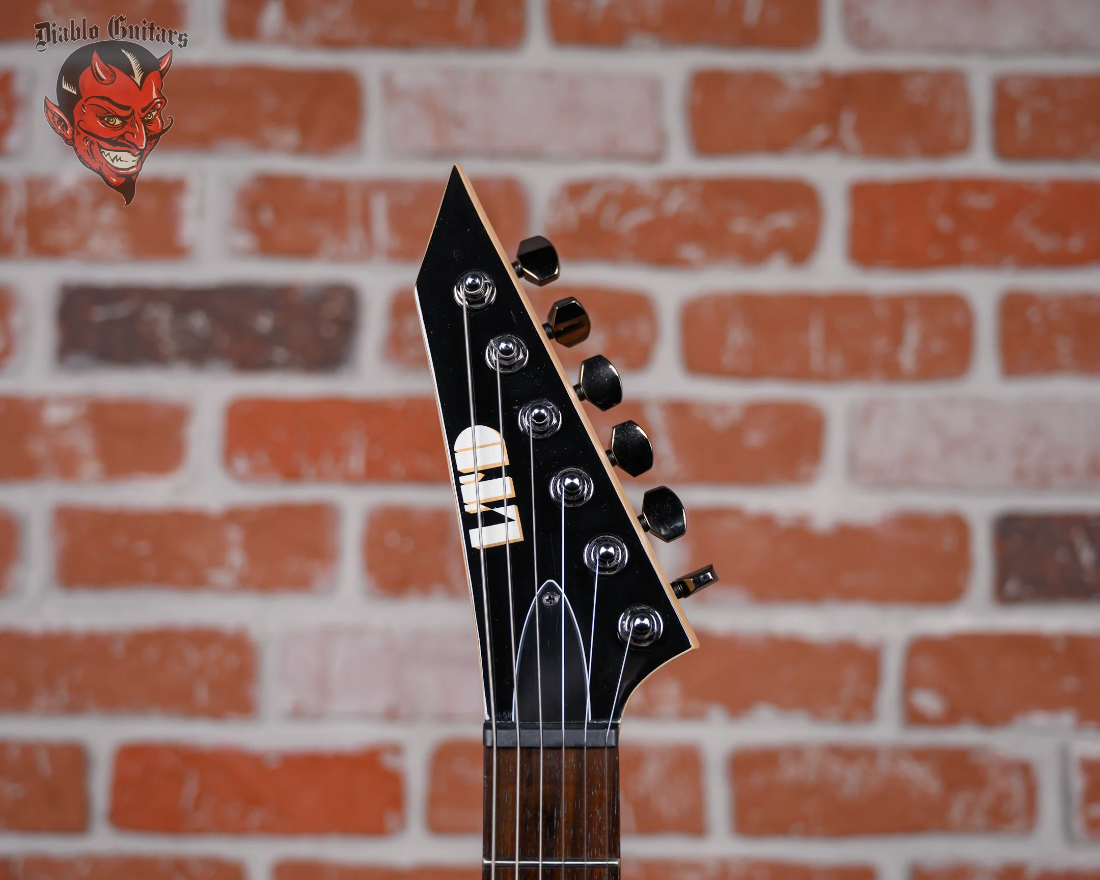 ESP LTD M-15 Gloss Black 2010 w/Hardshell Case